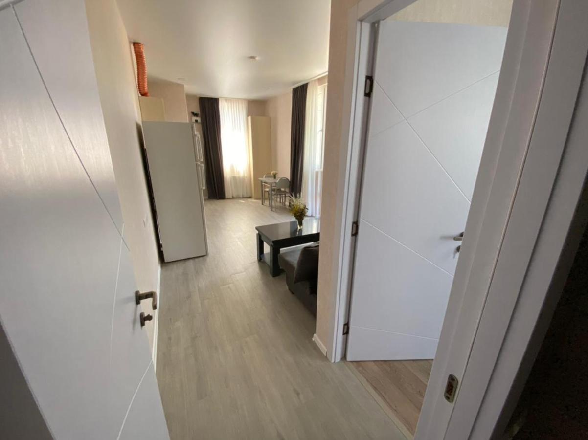 Nikas Apartment With Balcony In Old Tbilisi Exterior photo